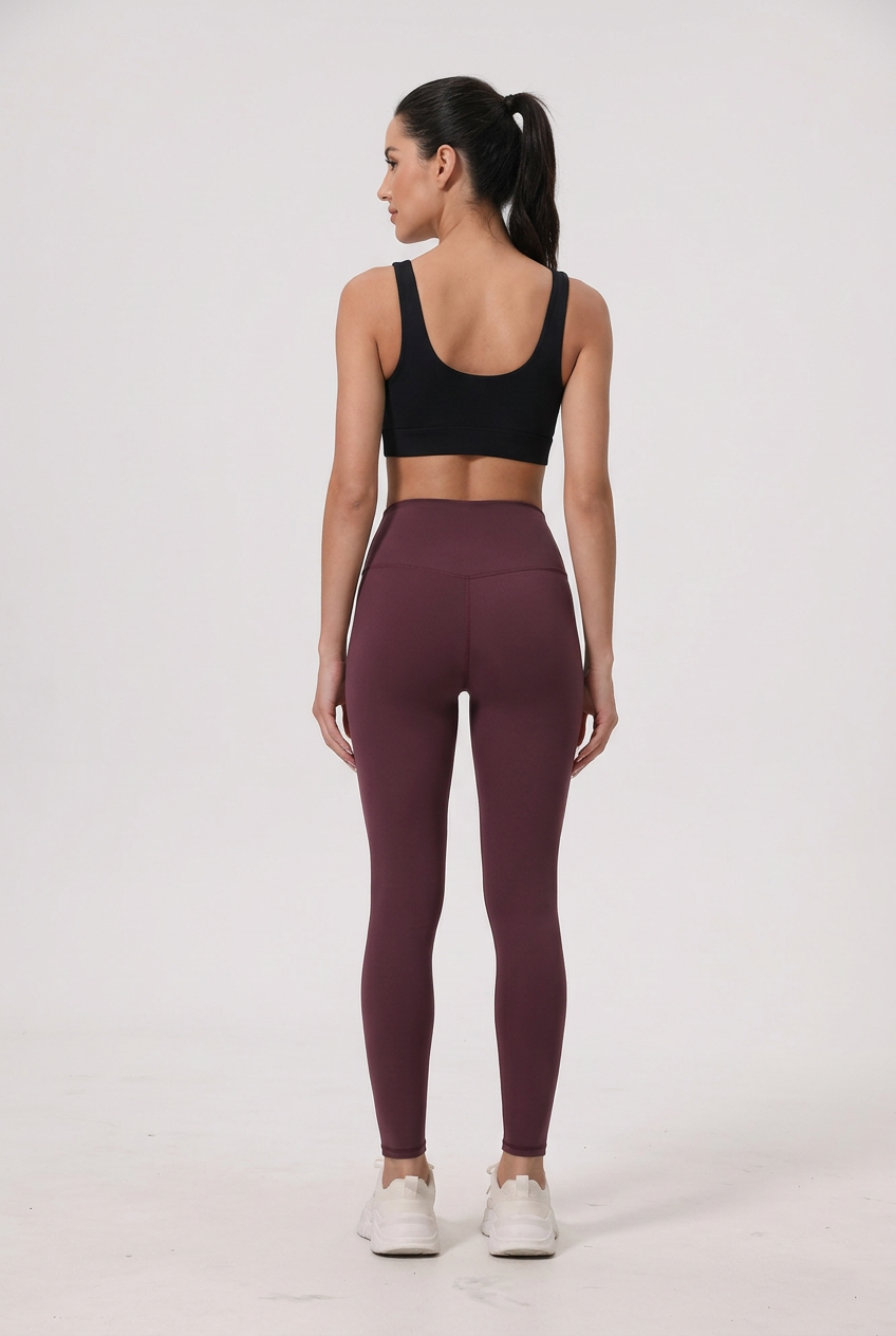 Leggings Essenza bordeaux, vista posteriore su modella