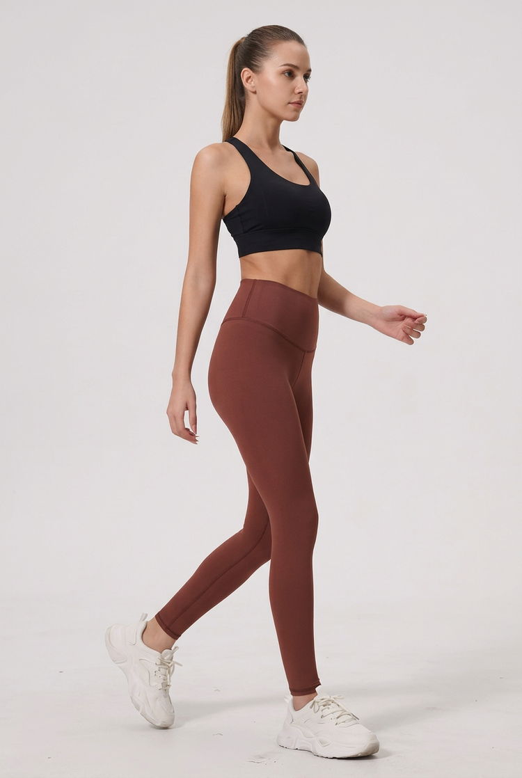 Leggings Essenza Chestnut su modella